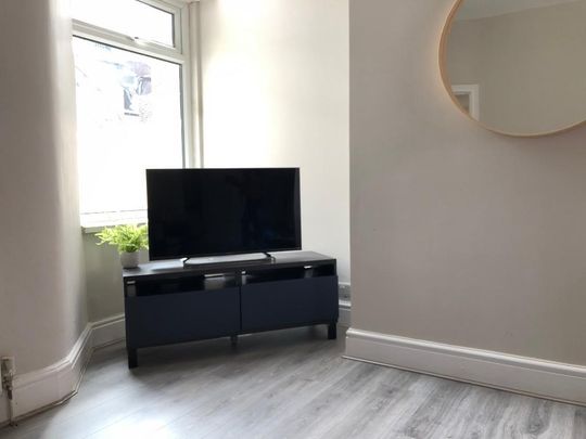 3 bedroom terraced house to rent - Photo 1