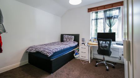 70 Oak Tree Lane - Photo 3