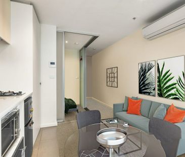 Modern Studio Apartment with Prime Location for Lease! - Photo 1