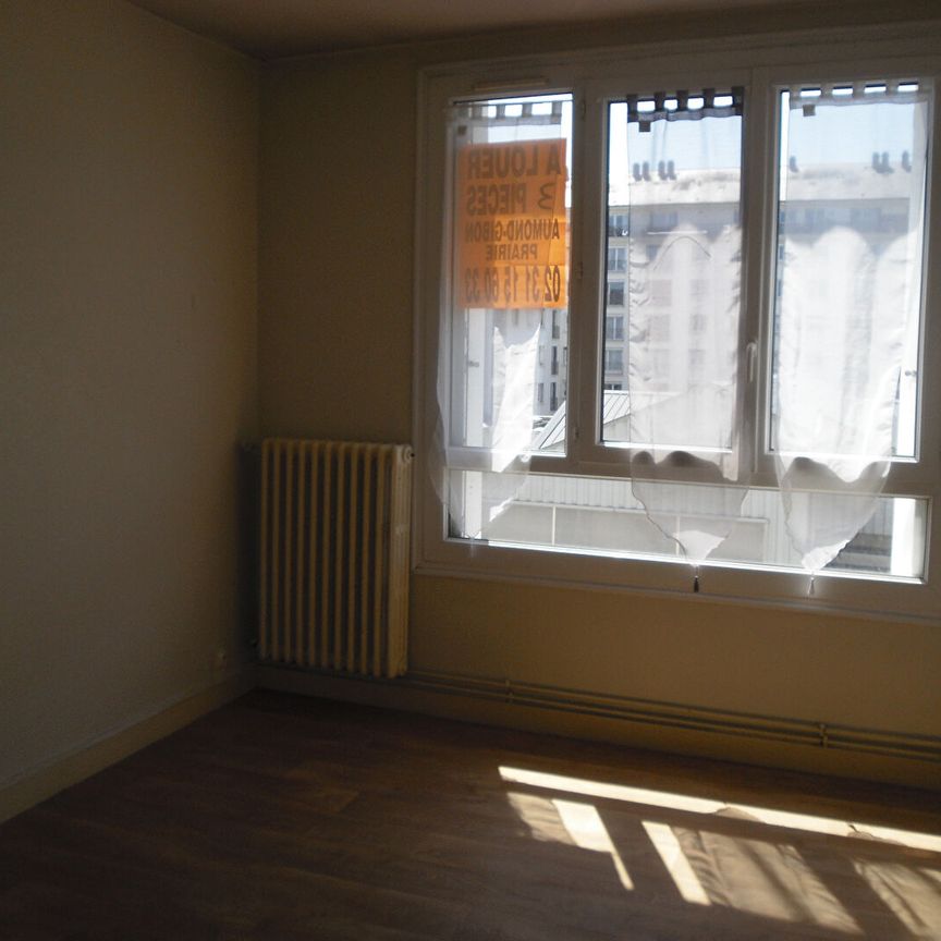 à louer - t3 - proche port caen , - Photo 1