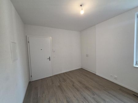 Charmant studio entièrement rénové en 2023 - Photo 3