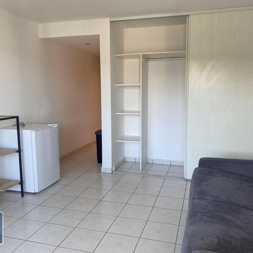 Location Appartement 1 pièce 21m² LE TAMPON 97430 - Photo 1