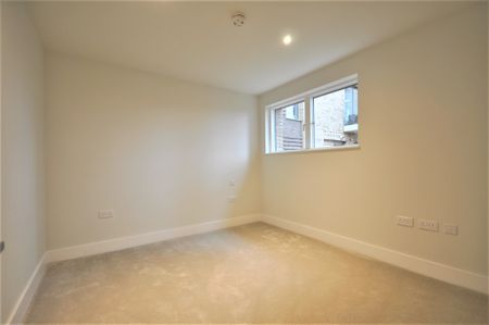 Kidbrooke Park Road, Kidbrooke Village, London, SE3 9FZ - Photo 2