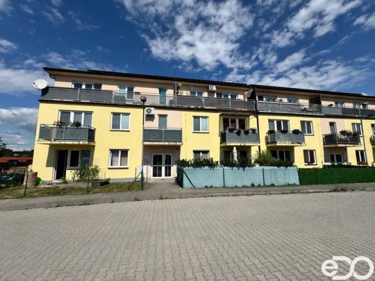 Pronájem bytu 2+kk s balkonem — Pražská, Benátky nad Jizerou - Photo 1