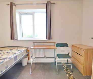 6 bedroom terraced house to rent - Photo 5