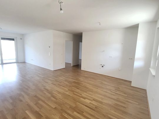 ERSTBEZUG! 3-Zimmer-Wohnung mit Terrasse und Garten, Top 2 - Photo 1