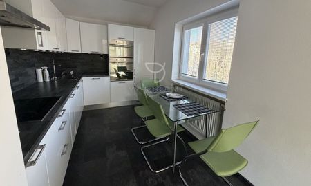 G A Š T A N O V Á | 2i byt 55 m2 + balkón | STARÉ MESTO - Photo 5
