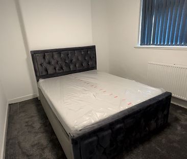 1 Bed Flat, Salford, M7 - Photo 1