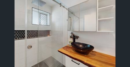 Modern Comfort Meets Family Charm in a Quiet Maroochydore Court - Photo 2