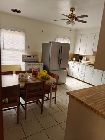 For Lease - 374 Central Park Boulevard Unit# Room #5, Oshawa, Ontario - Photo 3