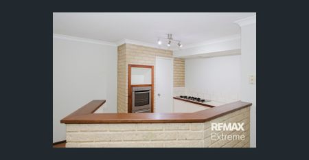 3x2 Family Living in Beldon Awaits! - Photo 3