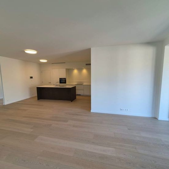 Appartement te huur - Photo 1