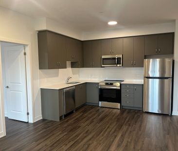 For Lease - 385 Arctic Red Drive Unit# 412, Oshawa, Ontario - Photo 5
