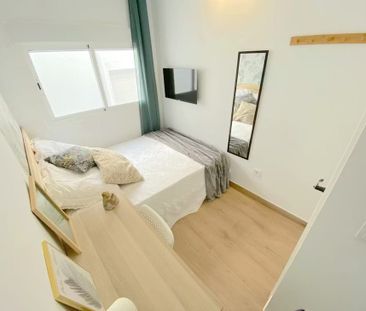 Avenida de Ramón y Cajal, Sevilla, Andalusia 41005 - Photo 2