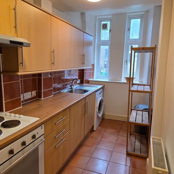 2 Bed Flat, Lawrie Street, G11 - Photo 1