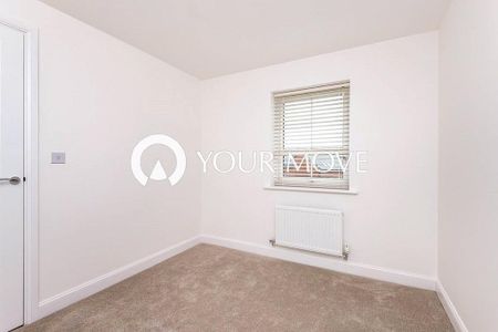 3 bedroom end of terrace house to rent - Photo 4