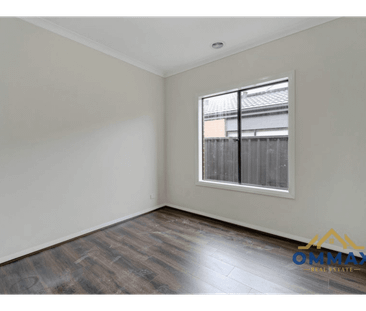 Modern Family Living in a Prime Location - Photo 6