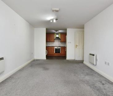 Ocean present a spacious two double bedroom ground floor flat in th... - Photo 1