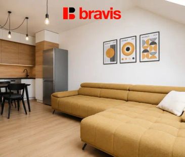 Pronájem moderního mezonetového bytu 3+kk, sklep, parkovací stání - Fotografie 1
