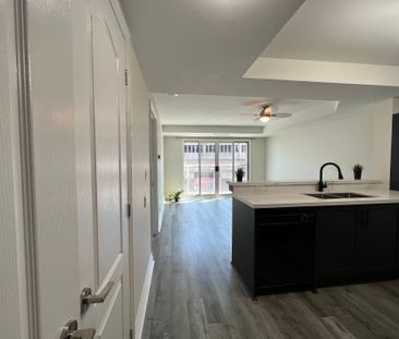 For Lease - 44 Bond Street Unit# 204, Oshawa, Ontario - Photo 6