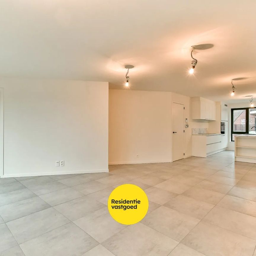 Exclusief duplex-appartement in centrum Gistel - Photo 1