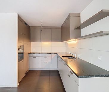 Spacieux logement moderne de 3½ pièces proche toutes commodités - Photo 2