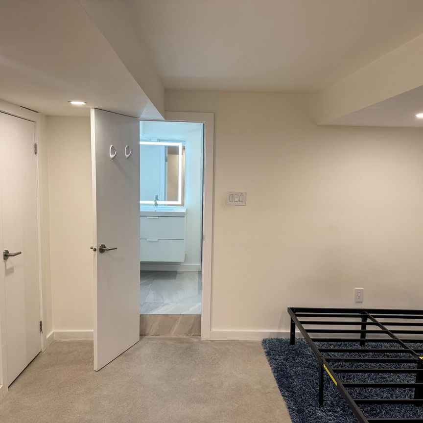 For Lease - 27 Barbara Crescent Unit# Lower, Toronto, Ontario - Photo 1