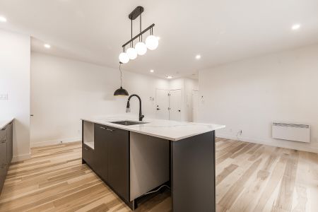 Condo à louer à Villeray / Saint-Michel / Parc-Extension - Photo 2