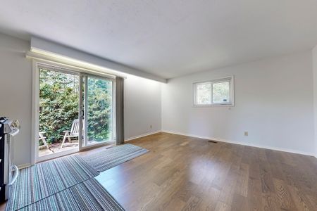 For Lease - 252 Elgin Mills Road Unit# Unit B, Richmond Hill, Ontario - Photo 2