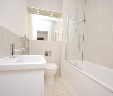 1 bedroom flat to rent - Photo 6