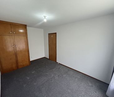 Newly Renovated Richmond Unit. - Photo 4