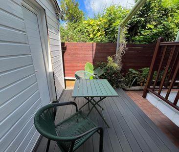 2 pièces climatisé dans Le bourg de Sainte Rose - Photo 5