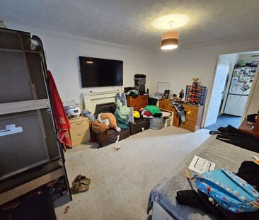 Stanley Mead - Photo 5