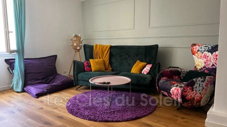 Location Appartement 3 pièces 82m² TOULON 83100 - Photo 3