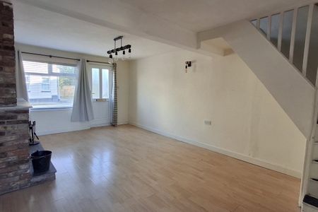 High Street - Photo 5