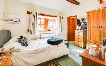 4 bedroom detached house to rent - Photo 4