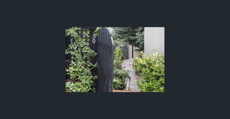 Charming modern 2 b/r home - Photo 2