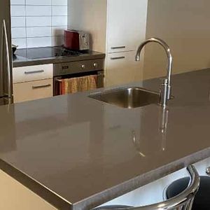 2 Bedroom Apartment - Photo 2