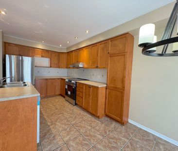 For Lease - 202 Portrush Avenue, Barrhaven, Ontario - Photo 5