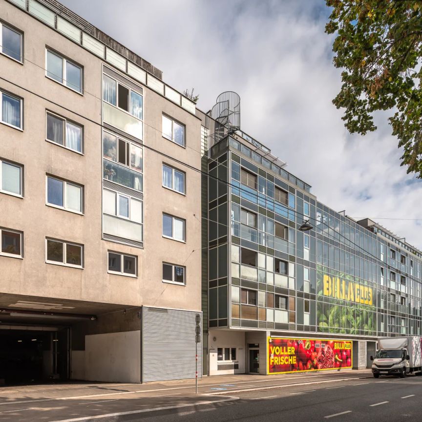 Gut geschnittene 4-Zimmer-Neubauwohnung mit großer Loggia - teilmöbliert - sofort beziehbar! - Photo 1