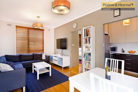 Top Floor 1 bedroom - Photo 4