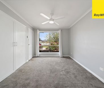 Home Comforts - Three bedroom plus study family home - Photo 1