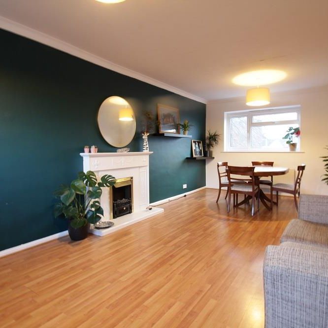 3 bedroom apartment to rent - Photo 1