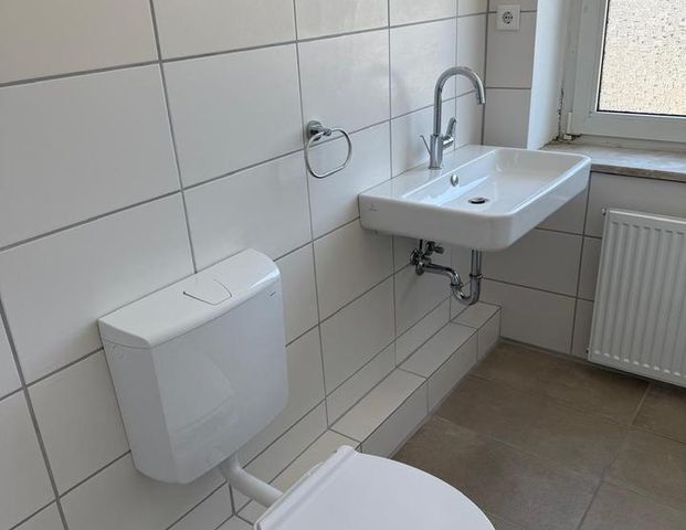 Großzügige helle vollständig sanierte Wohnung - Foto 1