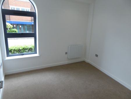 Summit House, Reading, RG1 1PA - Photo 2