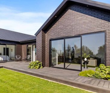 Luxurious Living - Photo 5