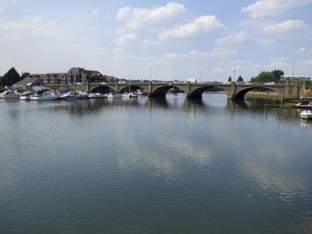 3 bedroom detached house to rent - Photo 4