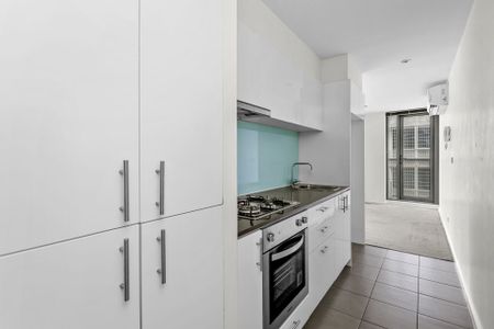 1601/8 Exploration Lane, Melbourne - Photo 4