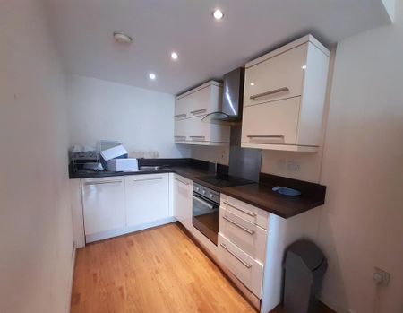 3 bedroom apartment to rent - Photo 2