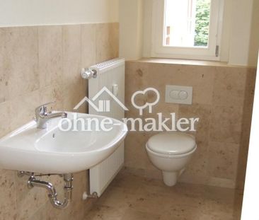 Großzügige Stuckaltbauwohnung mit Elbblick-Balkon - auf der wunders... - Photo 4